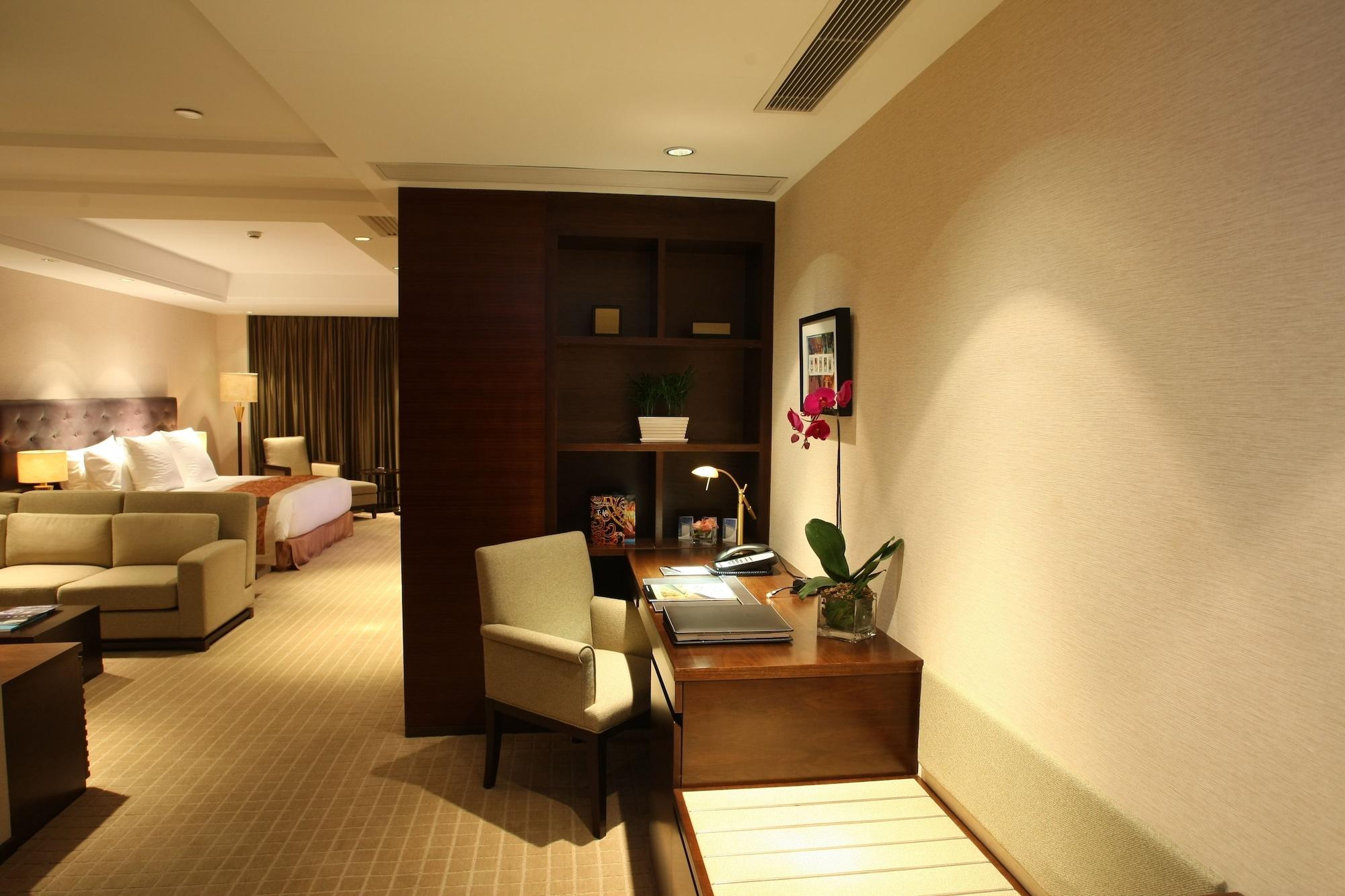 Millennium Hotel Wuxi Уси Екстериор снимка