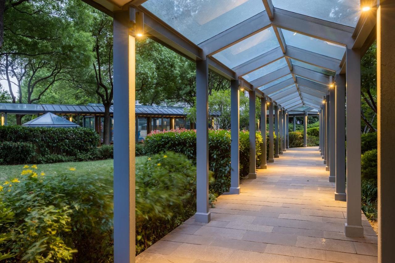 Millennium Hotel Wuxi Уси Екстериор снимка