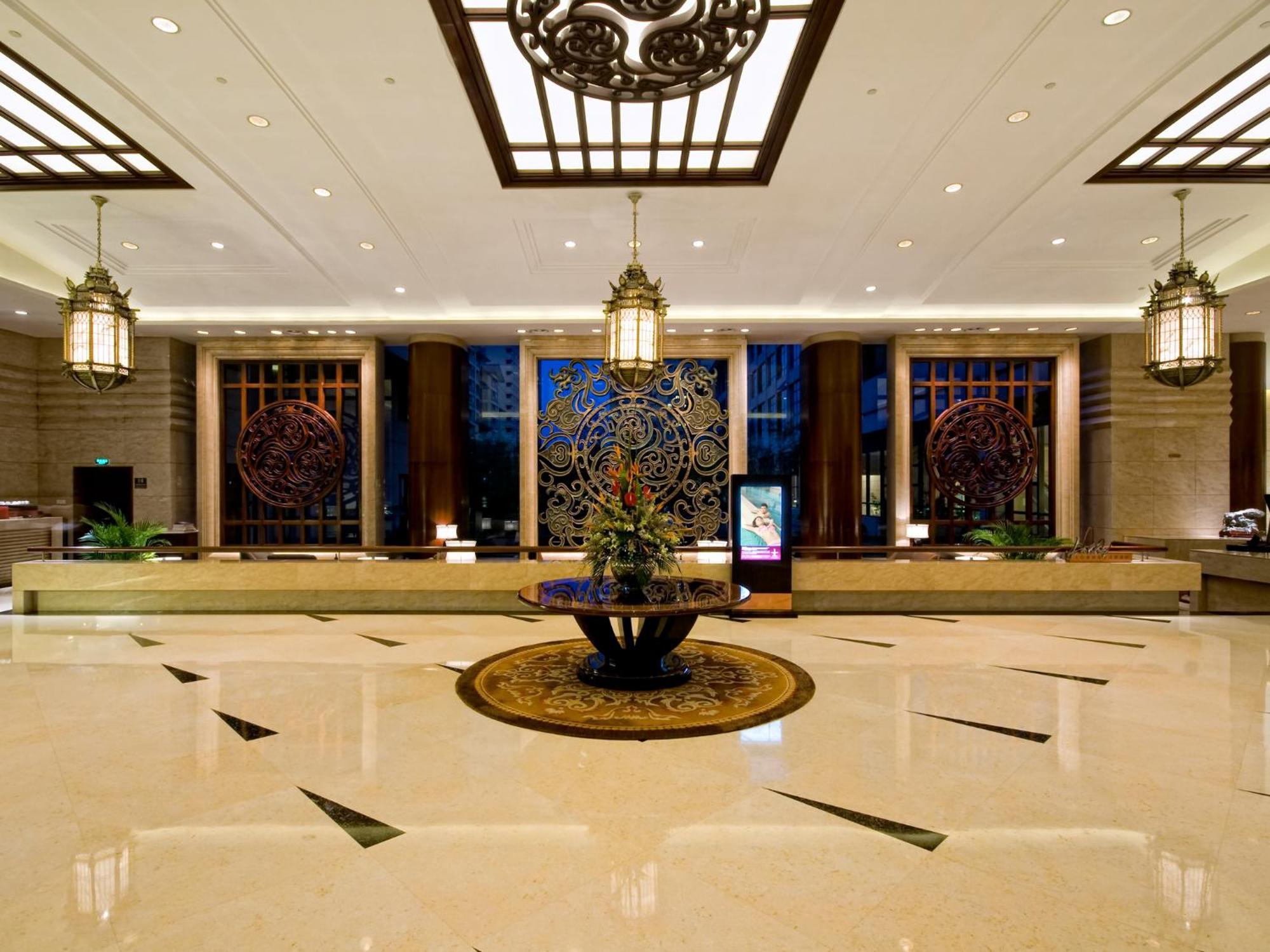 Millennium Hotel Wuxi Уси Екстериор снимка