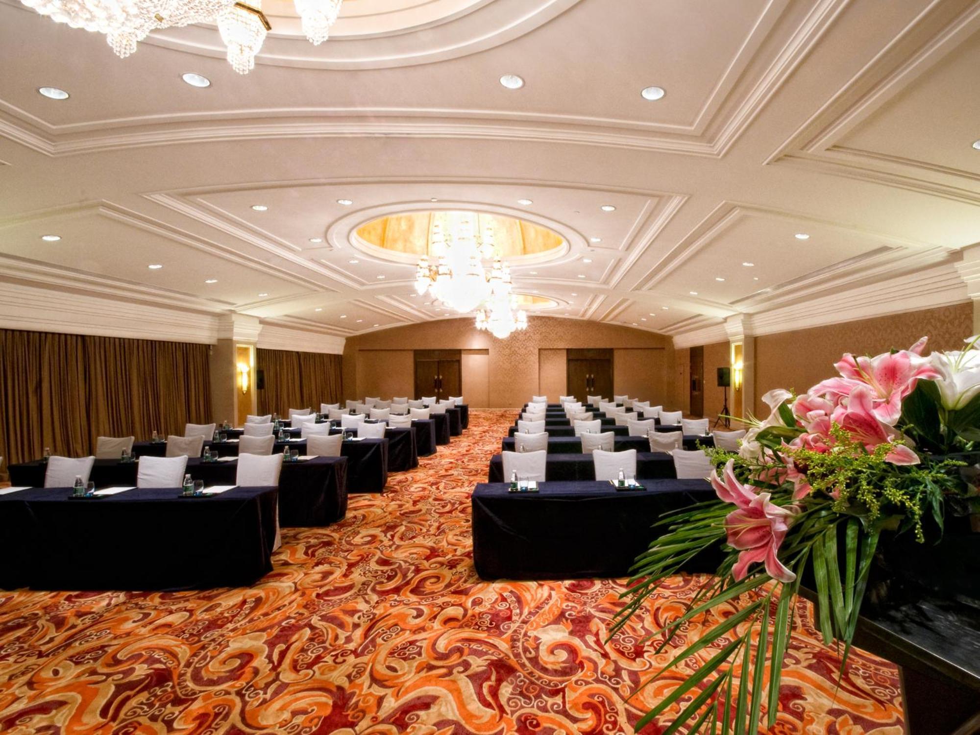 Millennium Hotel Wuxi Уси Екстериор снимка