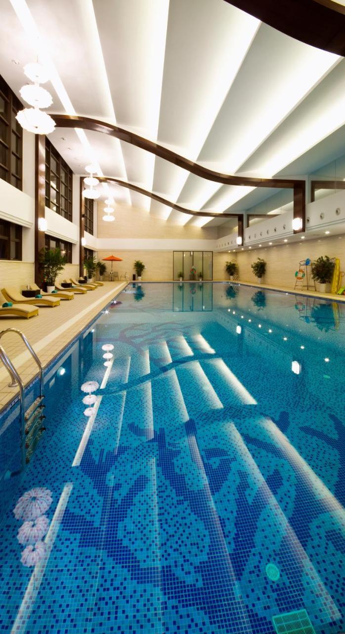 Millennium Hotel Wuxi Уси Екстериор снимка